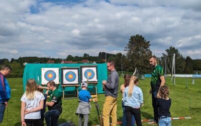 Bogenschießen am Vatertagsfest